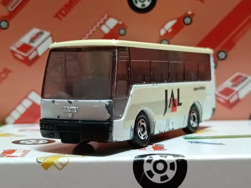 トミカ いすゞ スーパーハイデッカー