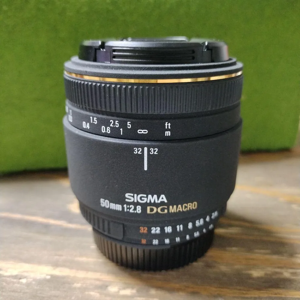 SIGMA 50mm 1:2.8 DG MACRO Nikon用