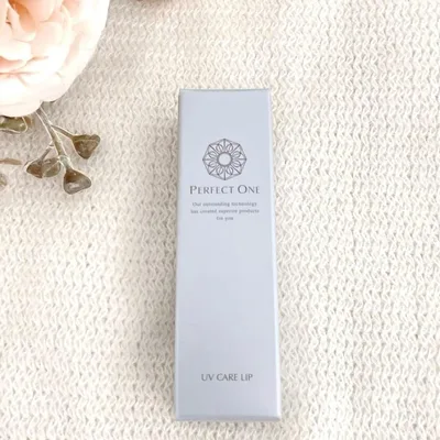 【新品】Perfect One SPUVリップクリーム SPF15 PA++