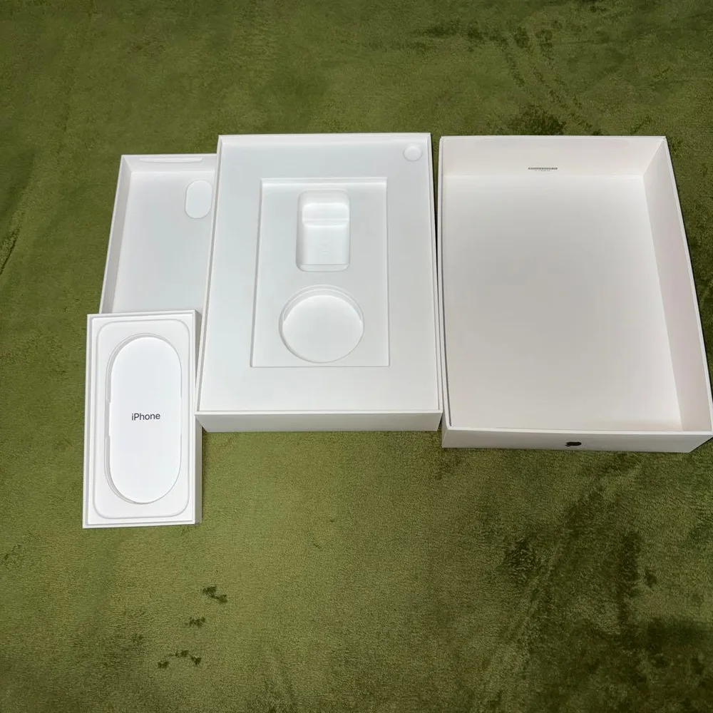 Apple iPhone 17 & 11インチiPad Air (M4) 空箱