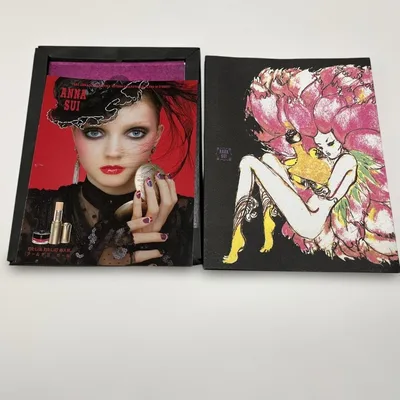 ชุดการ์ดโฆษณาส่งเสริมการขายเครื่องสำอาง ANNA SUI