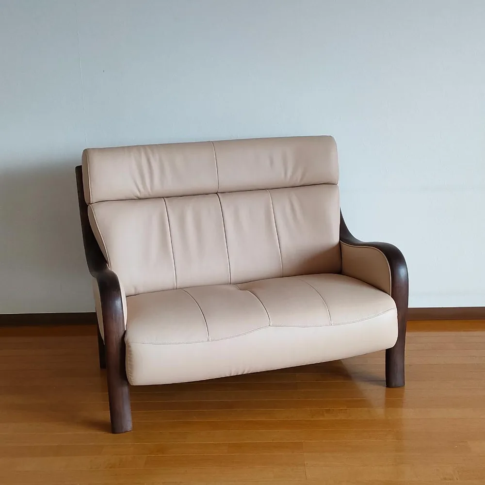 〈美品〉カリモク チターノ 2人掛けソファ 本革 ハイバック