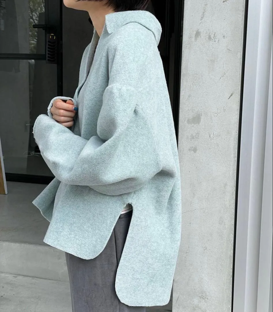 amiu.c フリーススキッパープルオーバー ライトブルー