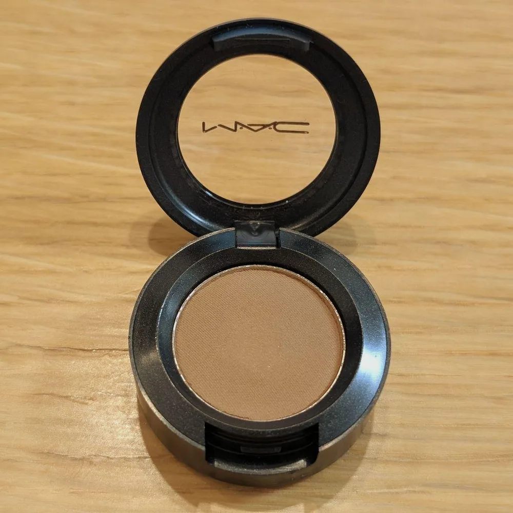 M・A・C スモール アイシャドウ コルク