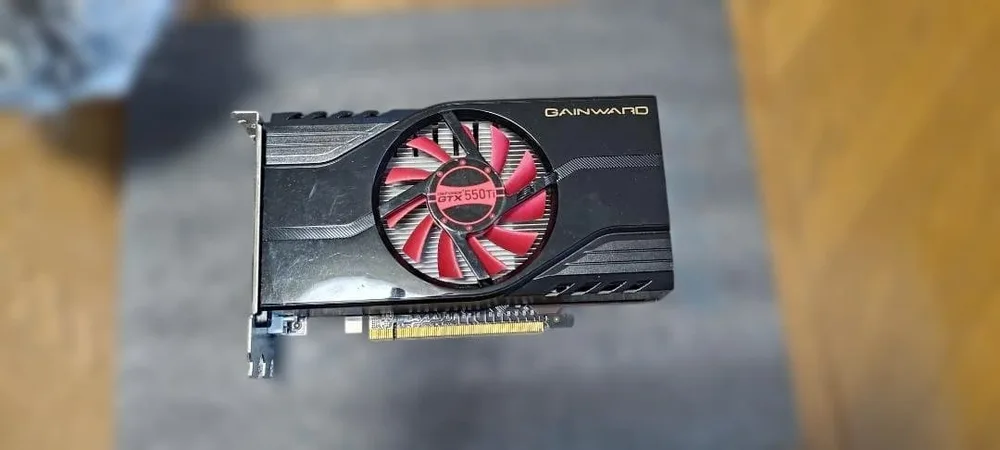Gainward GeForce GTX 550 Ti グラフィックボード