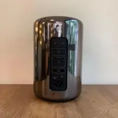 Mac Pro Late 2013 / Xeon/ SSD250GB/ 動作良好