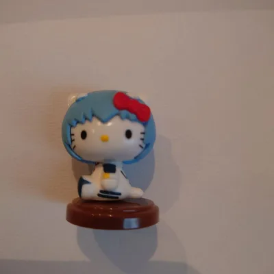 ハローキティ チョコエッグ エヴァンゲリオンコラボ