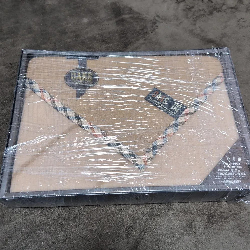 【新品】DAKS 毛100% ブランケット 70X100cm