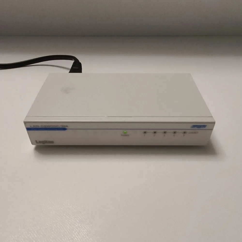 Logitec 5ポート ギガビット スイッチングハブ LAN-GSW05P