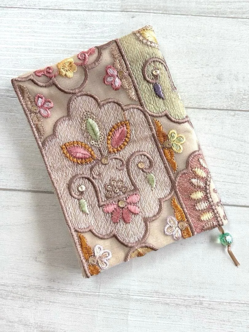 インド刺繍リボン ブックカバー