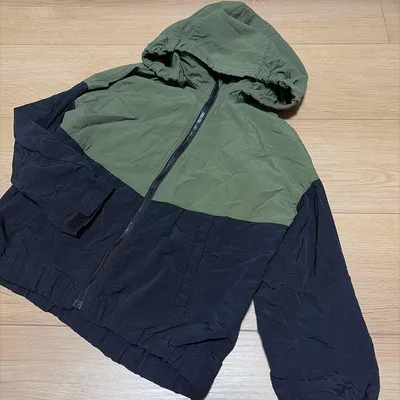 GUキッズ ウィンドブレーカー 110cm