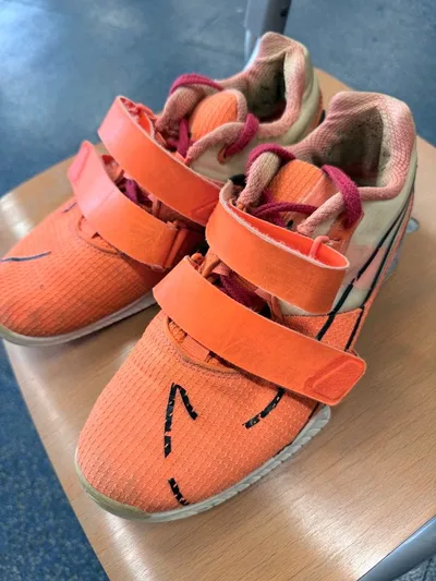 Nike ロマレオス4 27cm