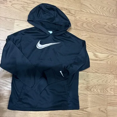NIKE Therma-FIT パーカー ブラック キッズLサイズ