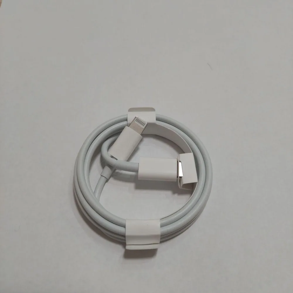 Apple USB-C Lightning ケーブル