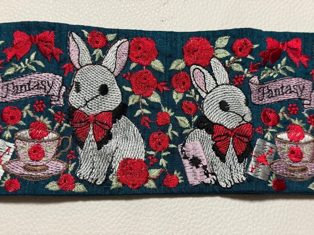【1m】インド刺繍リボン うさぎとティーカップ