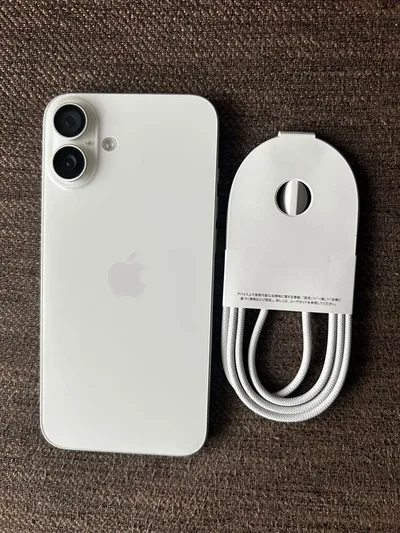 最終値下げ 美品Iphone 16 plus 128 GB