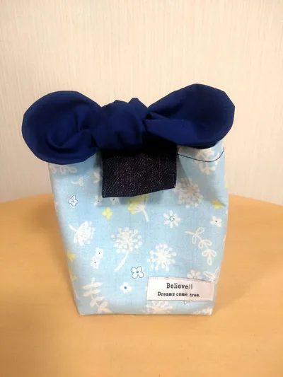 保温保冷☆おにぎりポーチ ハンドメイド わた毛柄 水色