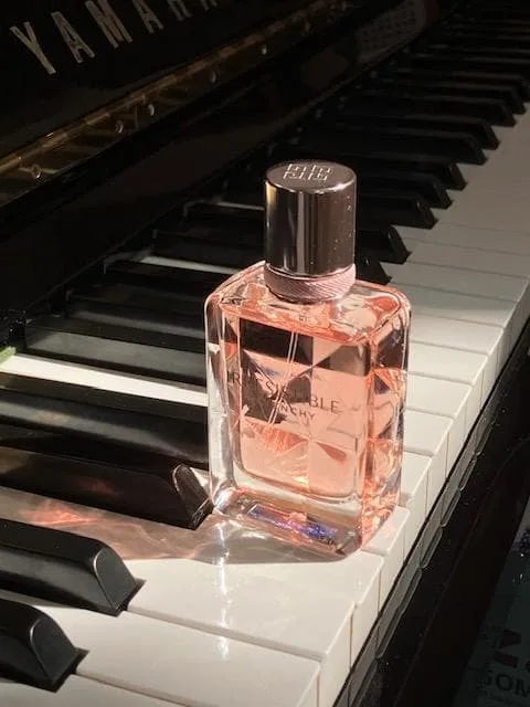GIVENCHY IRRESISTIBLE VERY FLORAL EDP