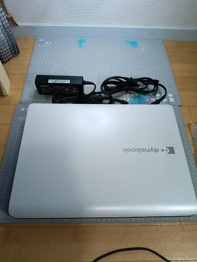 TOSHIBA dynabook PATX65ELP HDDなし ジャンク品