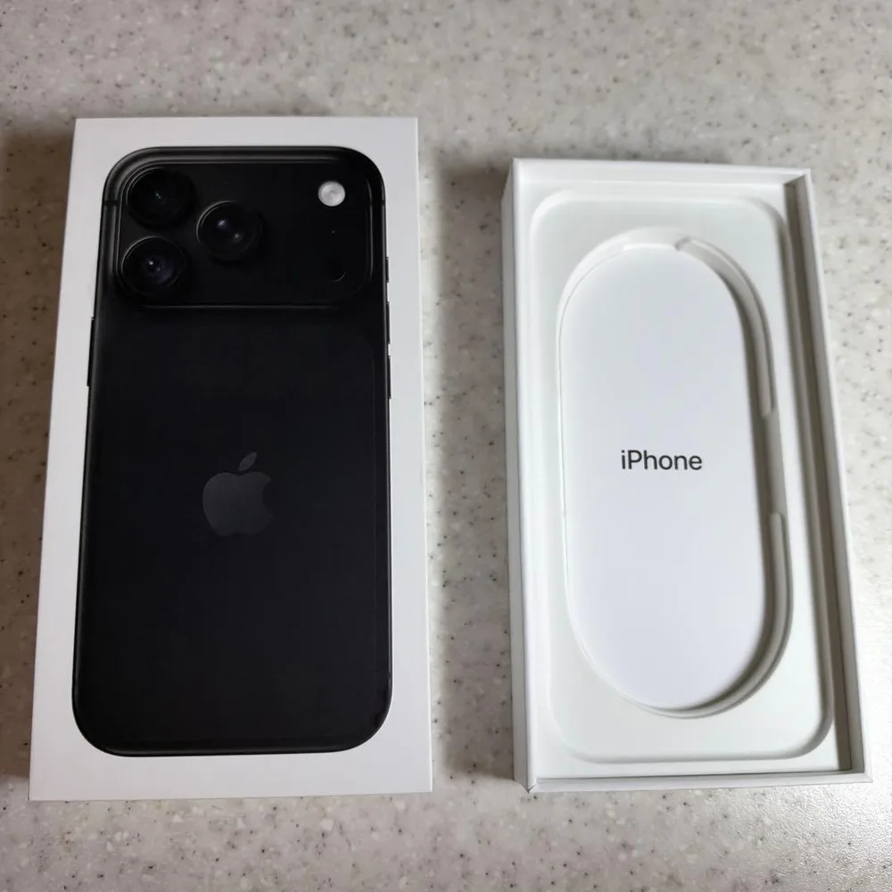 iPhone18PRO BLACK空箱
