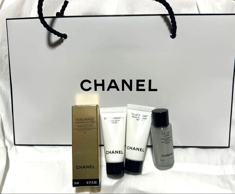 新品・未使用CHANEL サンプルセット スキンケア ファンデーション&紙袋