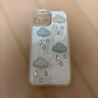 iPhone15 雲と雨のモチーフ ラメ入り iPhoneケース スマホケース