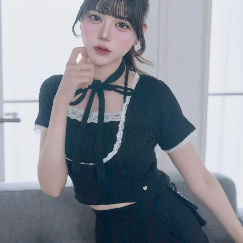 Belle Charme Ribbon Lace Tops black