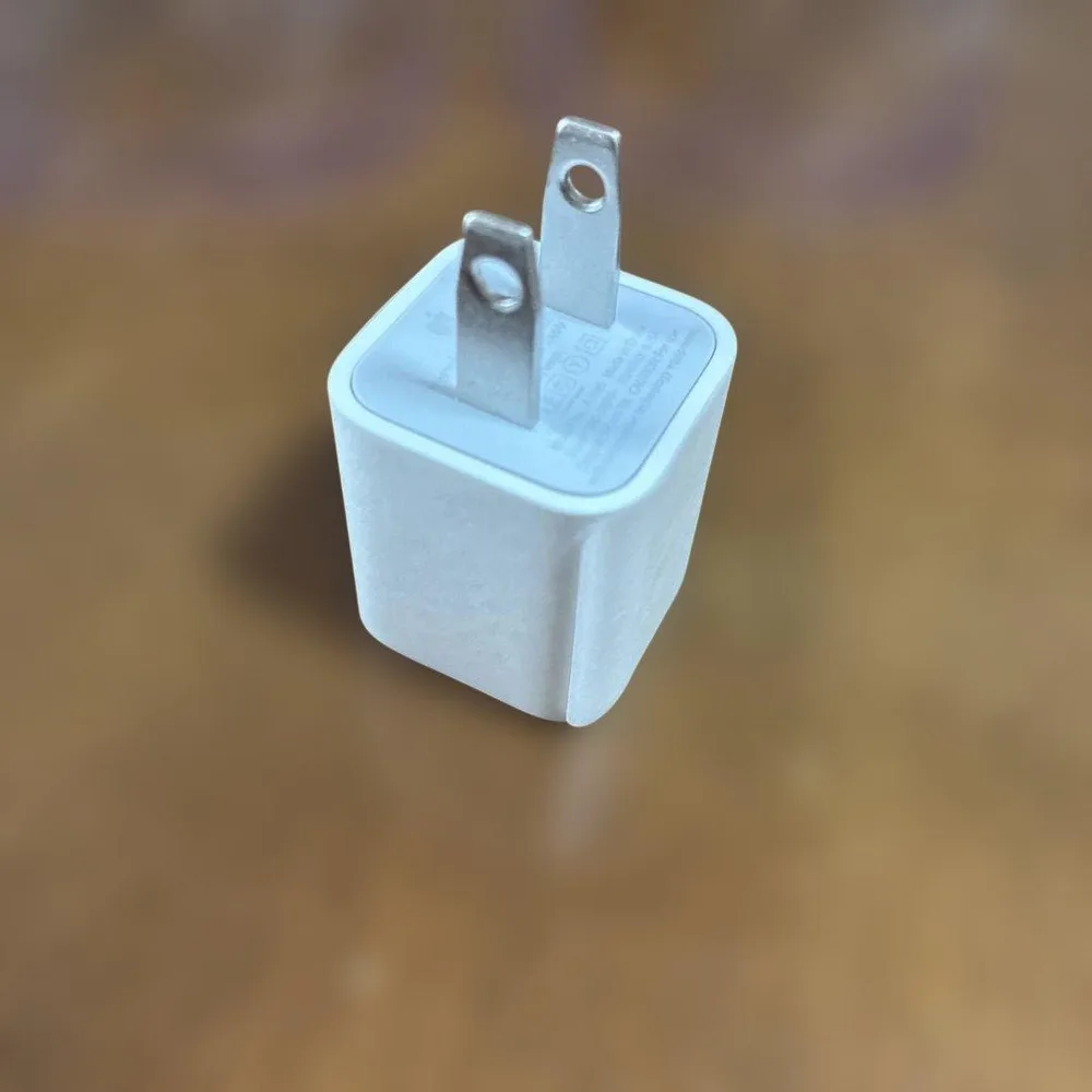 新品未使用 Apple純正 iPhone ACアダプター 正規品