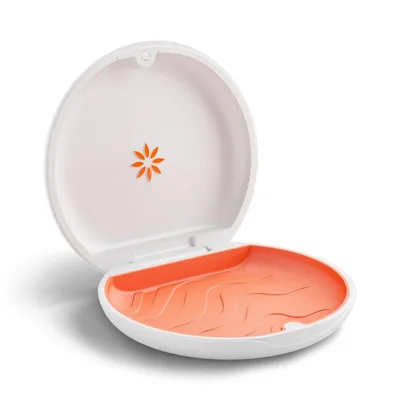【新品未使用】Invisalign インビザライン マウスピースケース ホワイト