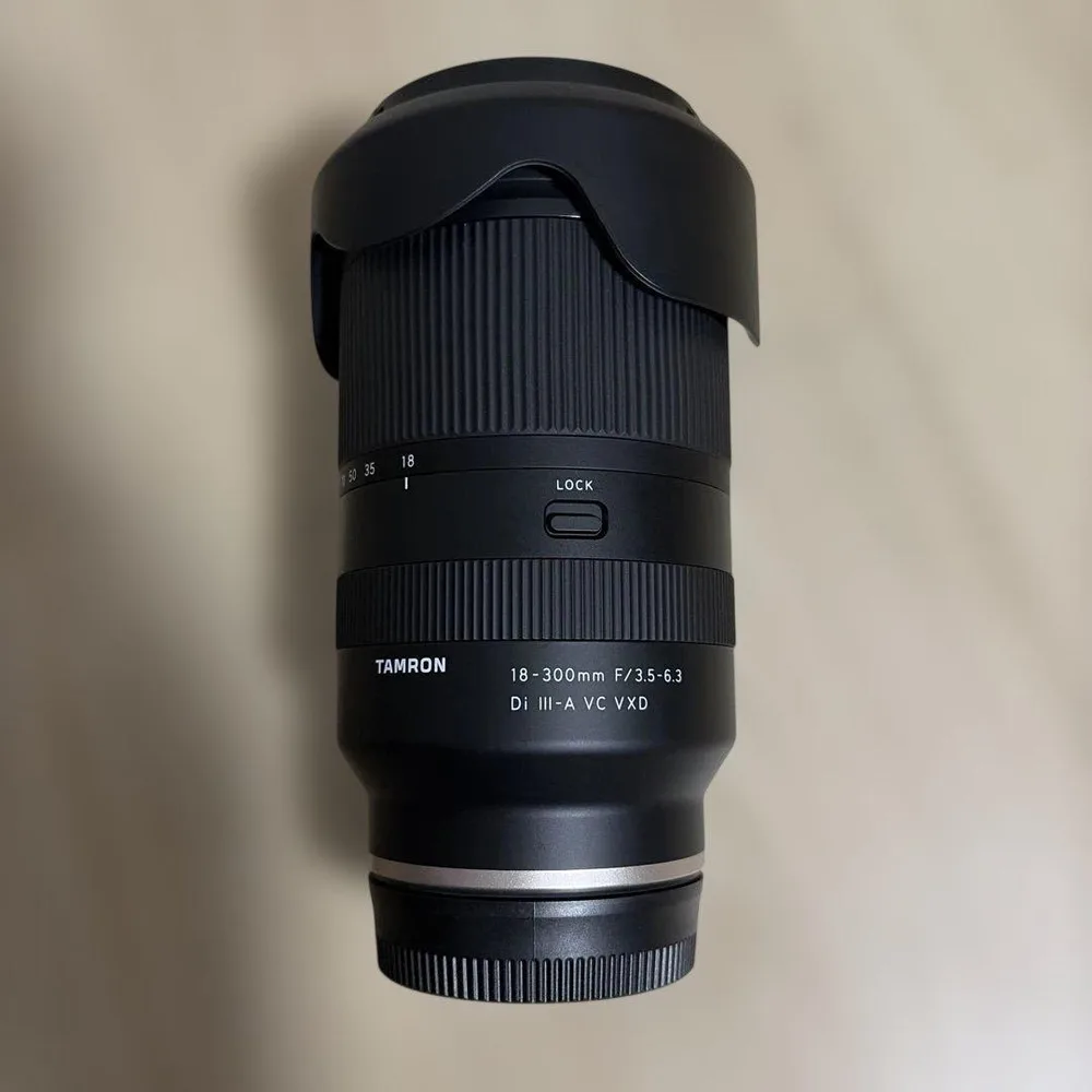 TAMRON 18-300mm F3.5-6.3 Di III-A VC VXD