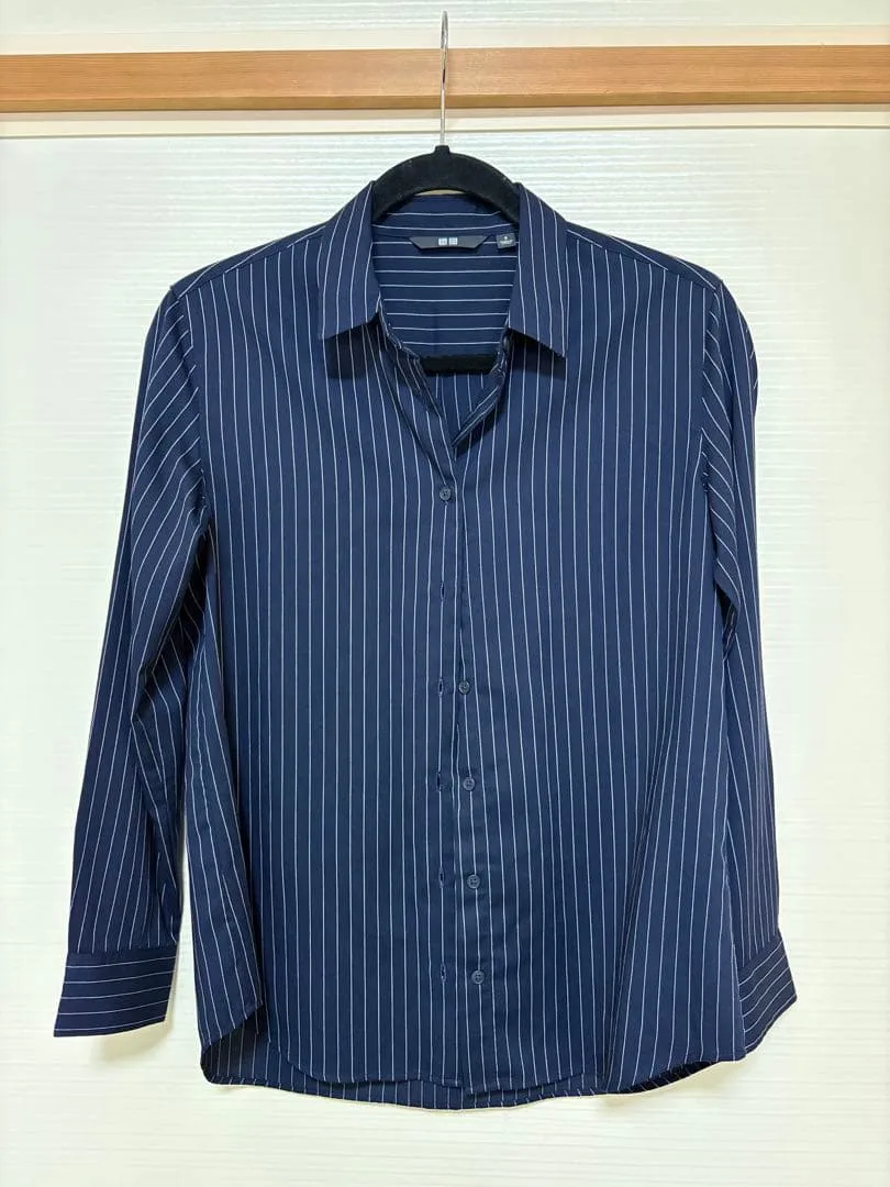 【美品】UNIQLO レーヨンストライプブラウス 長袖 ネイビー S