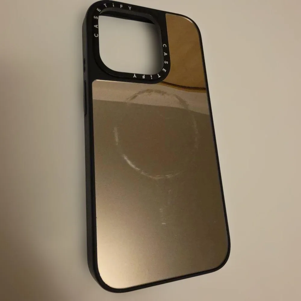CASETiFY iPhone用ケース ミラータイプ