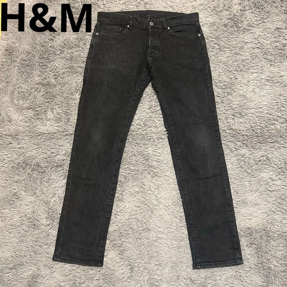 H&M アンドデニム パンツ スリム ローライズ 黒 W32 ボタンフライ M