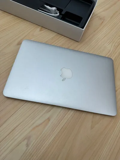 値下げ交渉可能!Apple MacBook Air 11インチ A1465 本体
