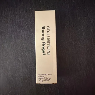 shu uemura x Sonny Angel アドーンド キス グリッター
