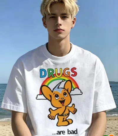 ピーポーくんDRUGS are bad プリント Tシャツ ステッカー付き