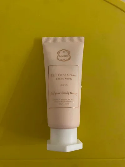laline リッチハンドクリーム shea&kukui
