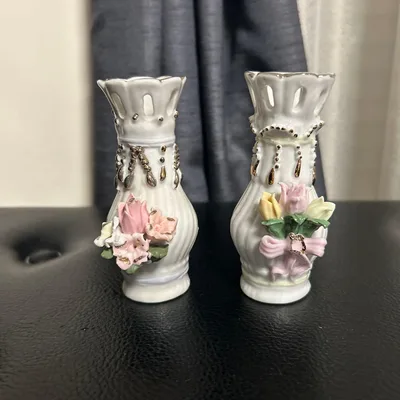 陶器製 ミニ花瓶 2個セット ローズ装飾 レトロ