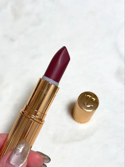 【Charlotte Tilbury】リップスティック BOND GIRL