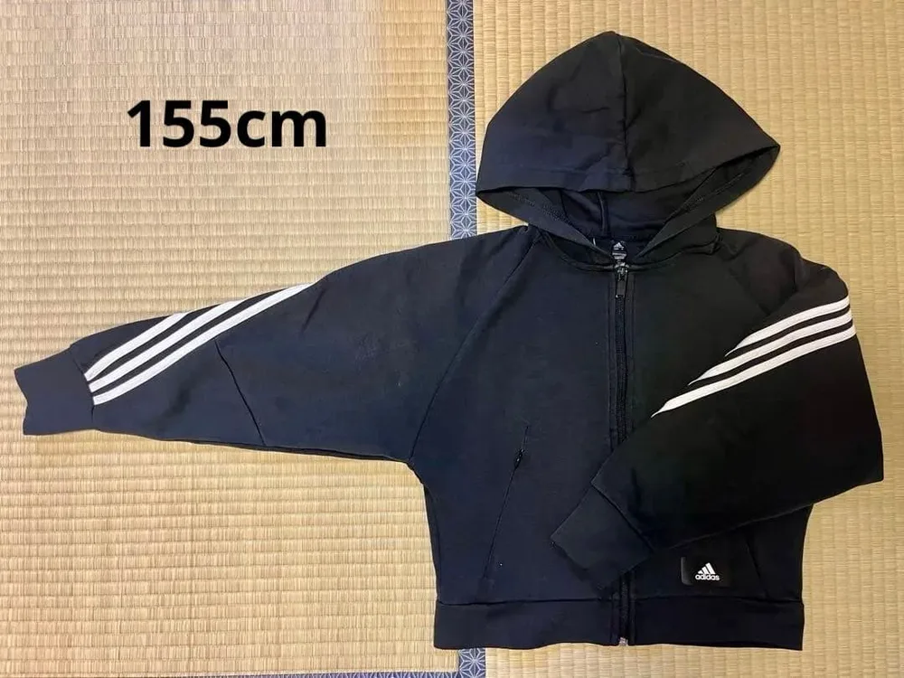 adidas アディダス パーカー ブラック キッズSサイズ150/155cm