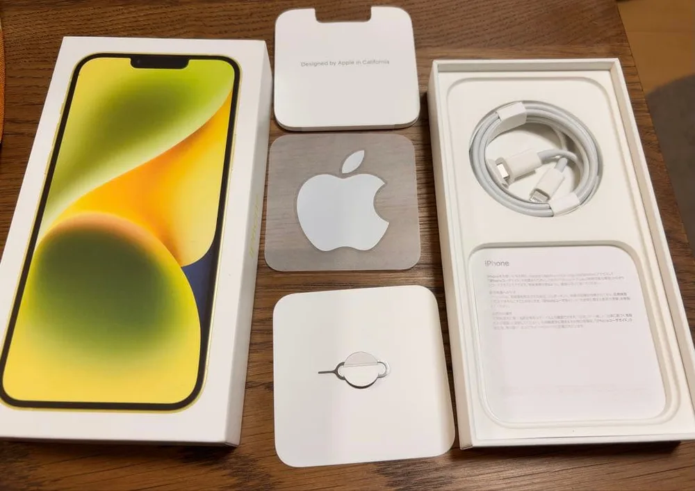 Apple iPhone 17plus本体なし 付属品 空箱 充電ケーブル