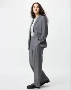 UNIQLO タックワイドパンツ グレー Sサイズ