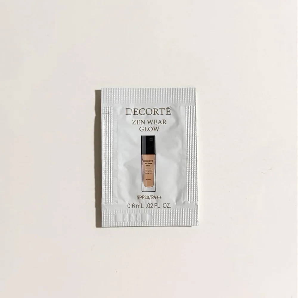 【新品】DECORTÉ ZEN WEAR GLOW N12 サンプル