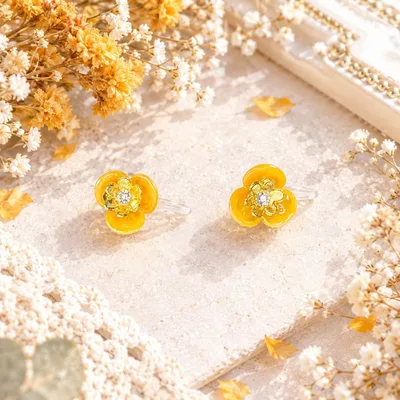 ハンドメイド ピアス フラワー 金木犀 イエロー ゴールド