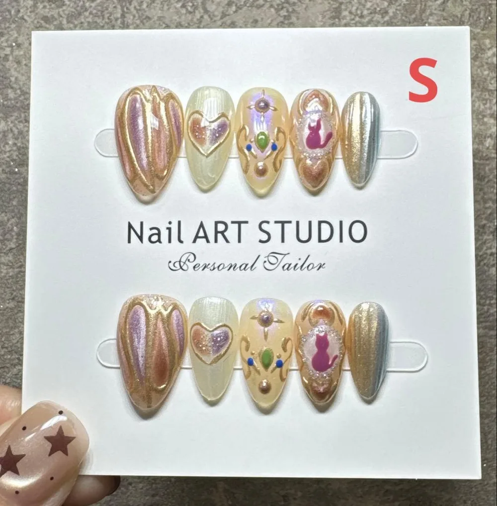 Sサイズ 高品質ハンドメイドネイルチップ ショートアーモンド 手描きピンクねこ