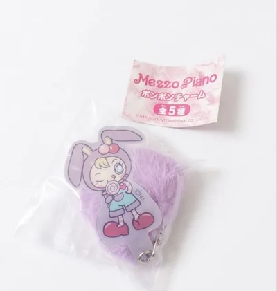 メゾピアノ ポンポンチャーム クランベリエちゃん