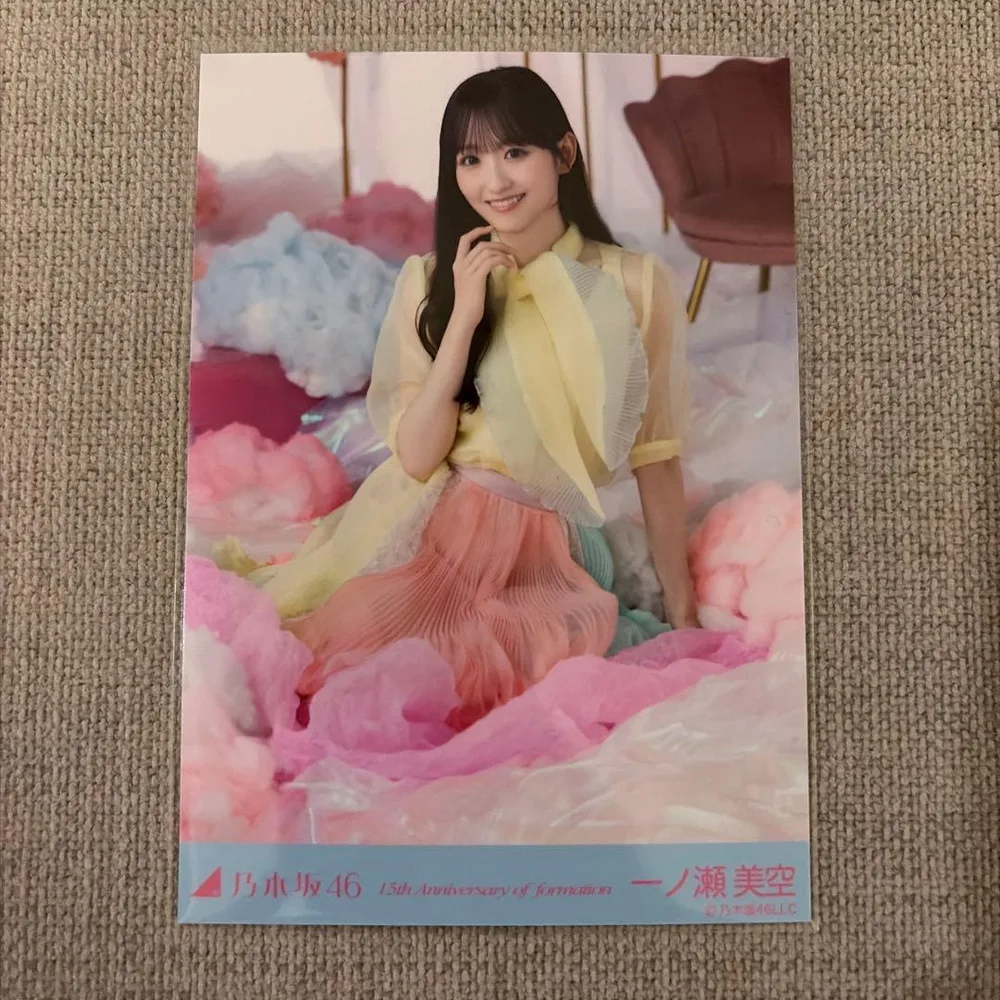 乃木坂46 15周年記念 生写真 一ノ瀬美空 座りヒキ
