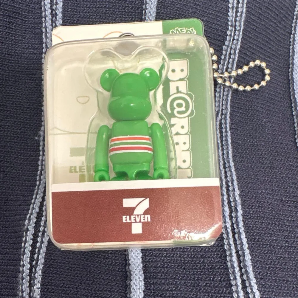BE@RBRICK Package Ch@rm セブンイレブン限定 STRIPE