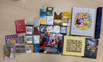 ขายการ์ดโปเกมอนจำนวนมาก