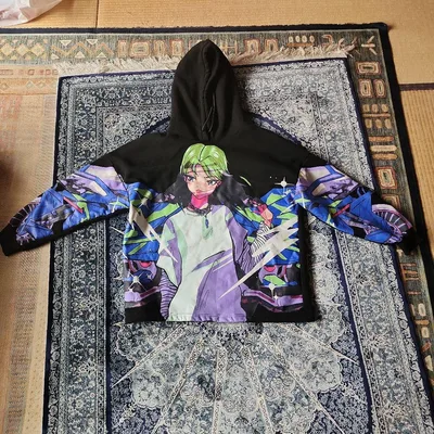 Billie Eilish×Bershka コラボパーカー